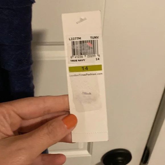 Navy blue full length formal - Picture 4 of 7